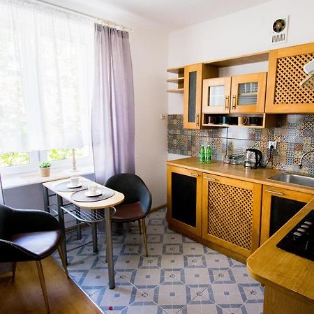 Color 24 Apartament V Lägenhet Stalowa Wola Exteriör bild