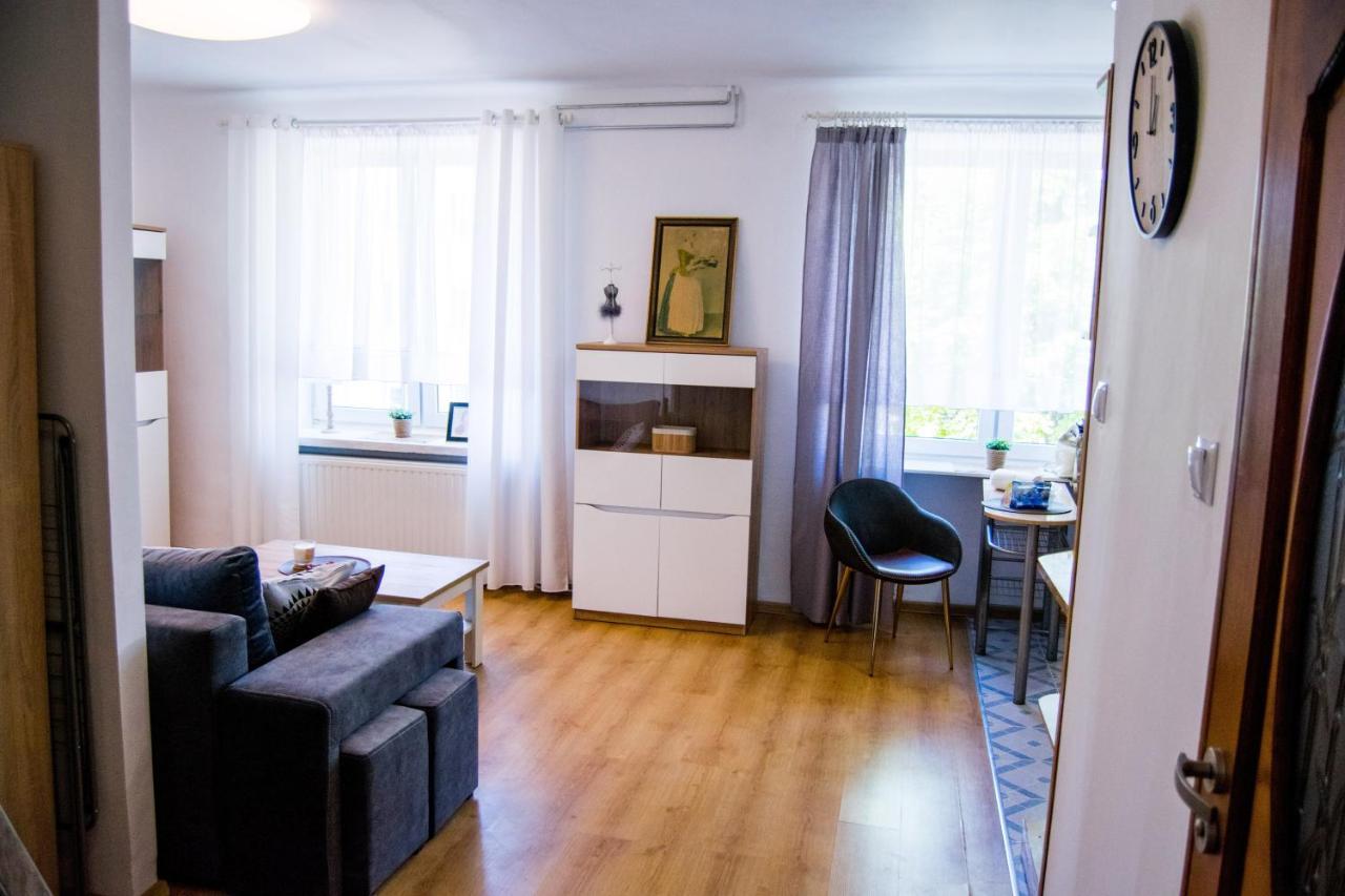 Color 24 Apartament V Lägenhet Stalowa Wola Exteriör bild