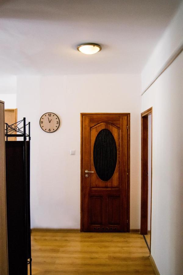 Color 24 Apartament V Lägenhet Stalowa Wola Exteriör bild